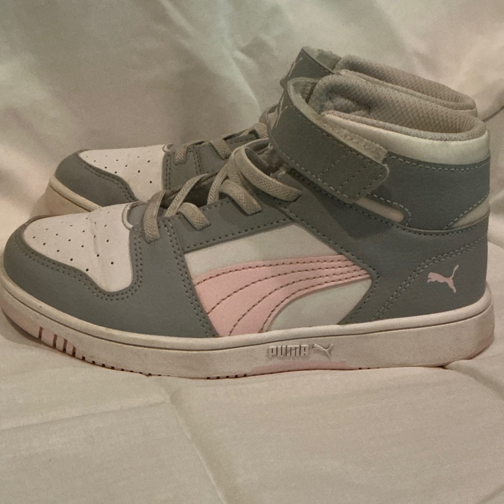 Puma Kids Sneakers - Gray and Pink